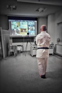 Mehr über den Artikel erfahren Erstes Online-Training